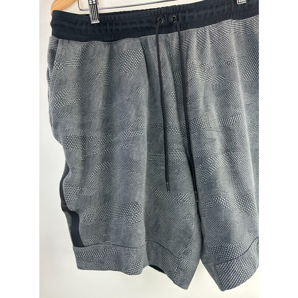 Nike Tech Fleece Slim Fit Shorts Grey Carbon Heather 832124-091 Men's Size 2XL - Picture 3 of 9